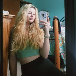 Meet your Posher, Bri